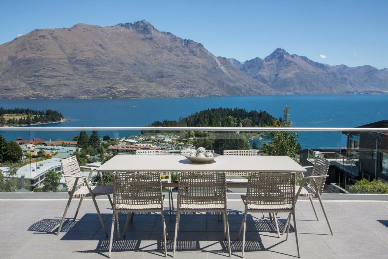 Papillon, A Relax It'S Done Luxury Holiday Home Queenstown Bagian luar foto