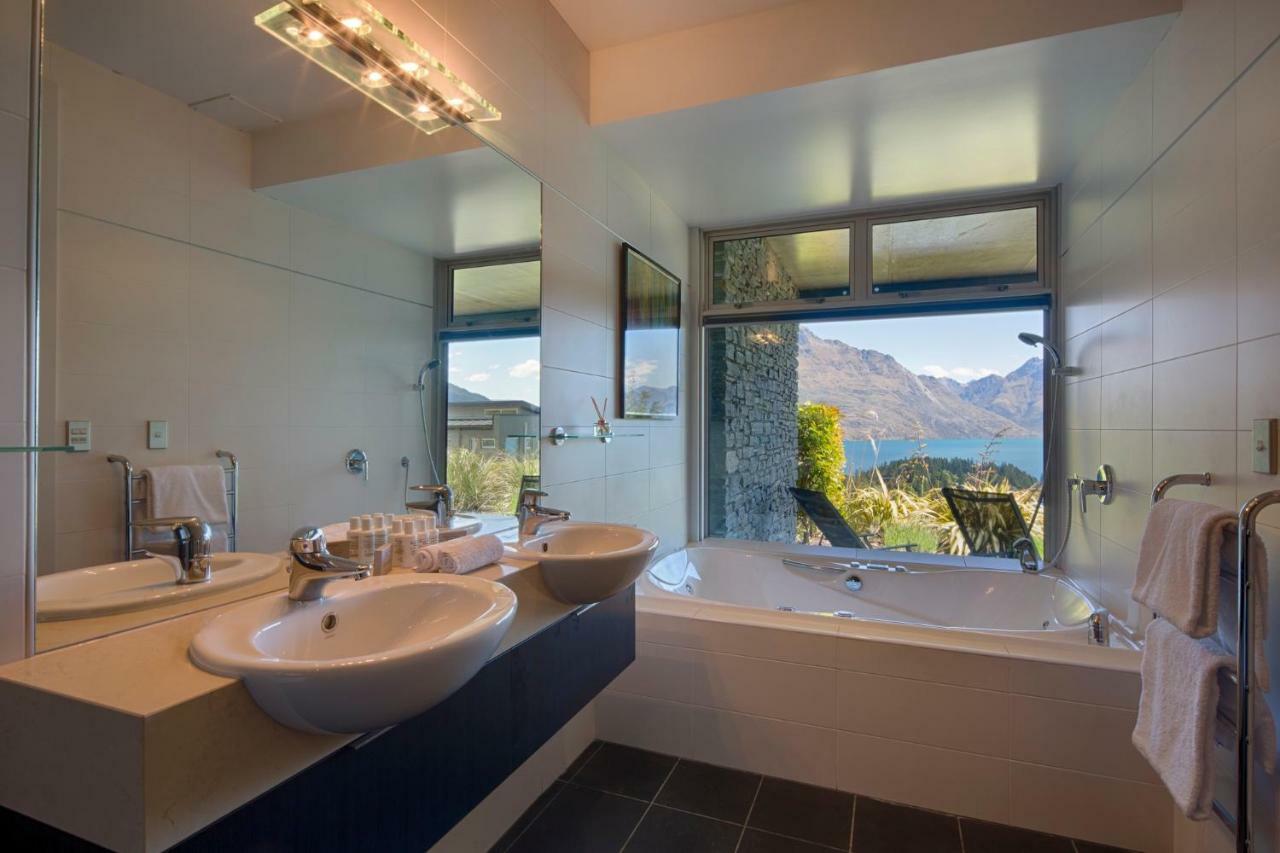 Papillon, A Relax It'S Done Luxury Holiday Home Queenstown Bagian luar foto
